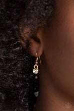 Load image into Gallery viewer, Paparazzi Jewelry Necklace State of the HEART - Gold