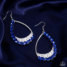 Load image into Gallery viewer, Paparazzi Jewelry Earrings Looking Sharp