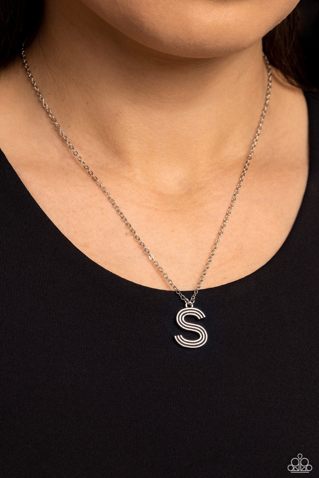 Paparazzi Jewelry Necklace Leave Your Initials - Silver - S