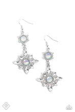 Load image into Gallery viewer, Paparazzi Jewelry Earrings Summer DAZE - Green