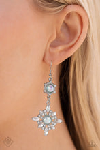 Load image into Gallery viewer, Paparazzi Jewelry Earrings Summer DAZE - Green