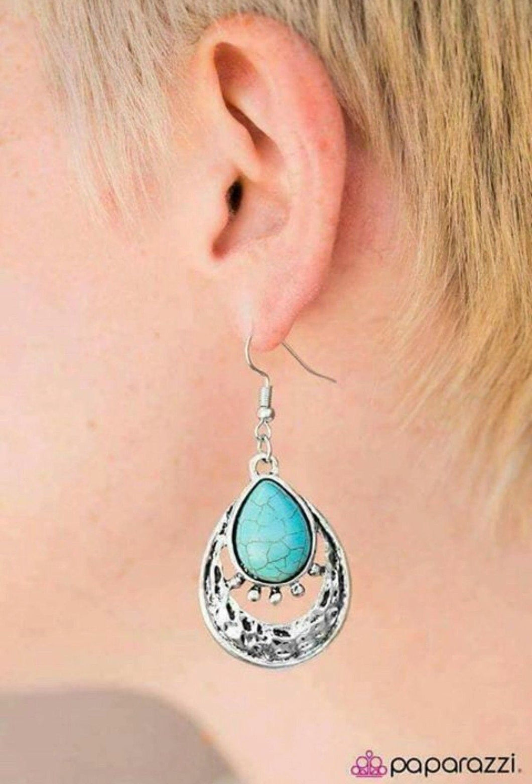 Paparazzi Jewelry Earrings Take Me To The River Blue
