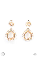 Load image into Gallery viewer, Paparazzi Exclusive Earrings Discerning Droplets - Gold
