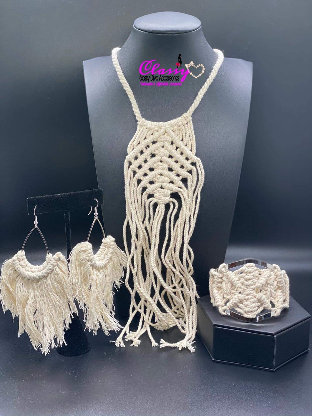 Featured Set White Macrame 3 Piece