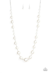 Paparazzi Jewelry Necklace Pearl Prodigy - White