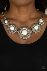 Paparazzi Jewelry Necklace Santa Fe Hills - White