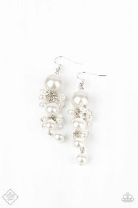 Paparazzi Jewelry Earrings Ageless Applique - White
