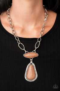 Paparazzi Jewelry Necklace Rural Rapture - Brown