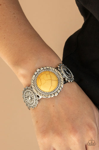 Paparazzi Jewelry Bracelet Mojave Motif - Yellow