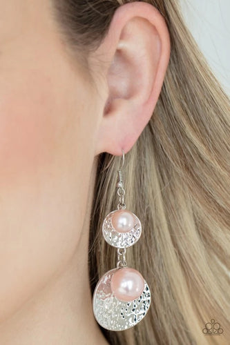 Paparazzi Jewelry Earrings Pearl Dive - Pink