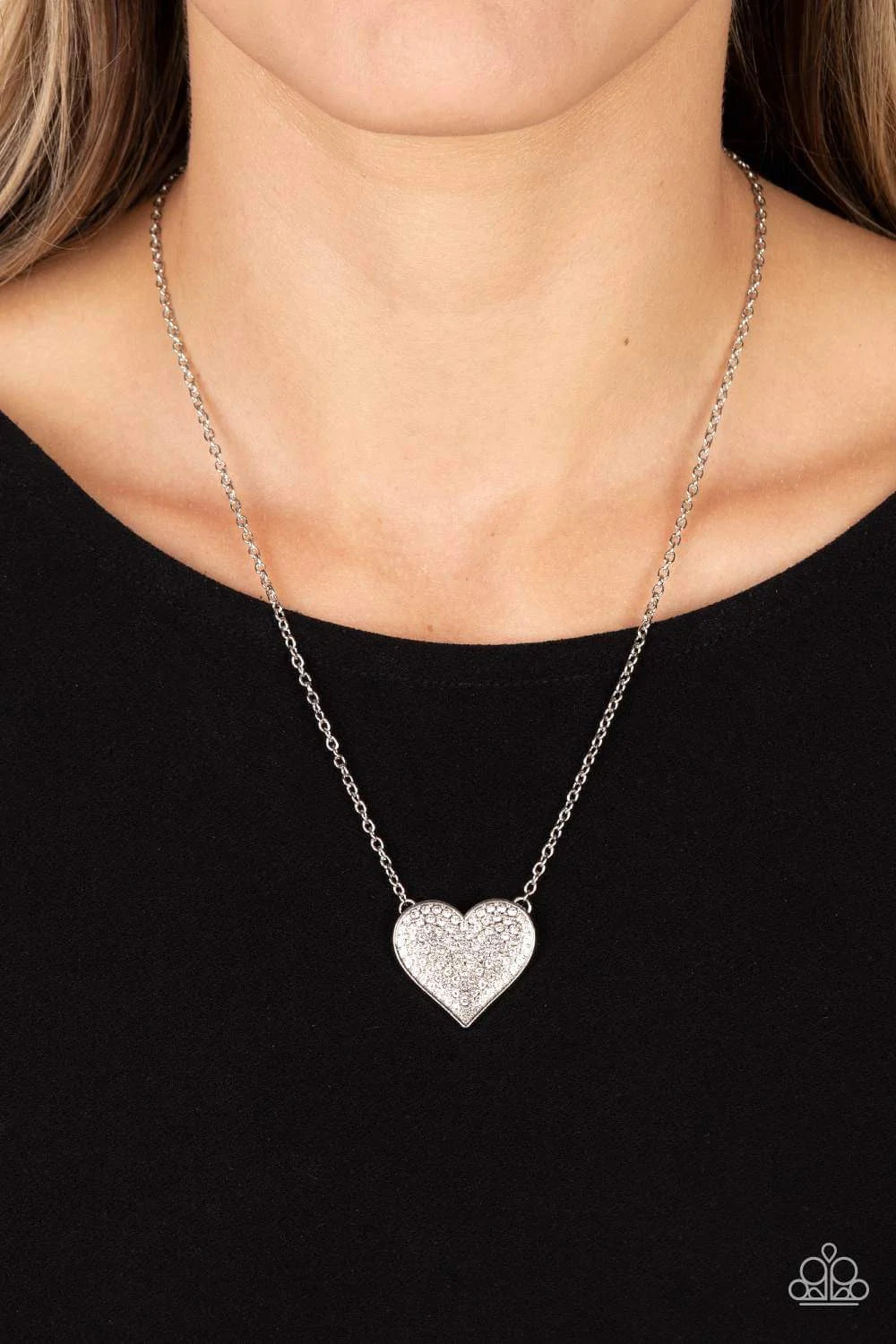 Paparazzi Jewelry Necklace Spellbinding Sweetheart