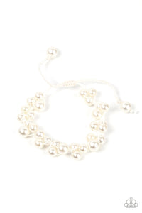 Paparazzi Jewelry Exclusive Bracelet Vintage Versatility - White
