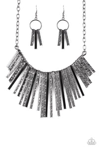 Paparazzi Jewelry Necklace Welcome To The Pack Black