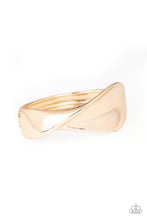 Load image into Gallery viewer, Paparazzi Jewelry Bracelet Retro Reflections - Gold