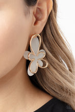 Load image into Gallery viewer, Paparazzi Jewelry Earrings Glimmering Gardens