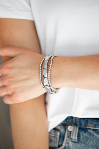 Paparazzi Jewelry Exclusive Bracelet Metal Movement - Silver