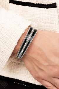 Paparazzi Jewelry Fashion Fix Fiercely 5th Avenue 0921