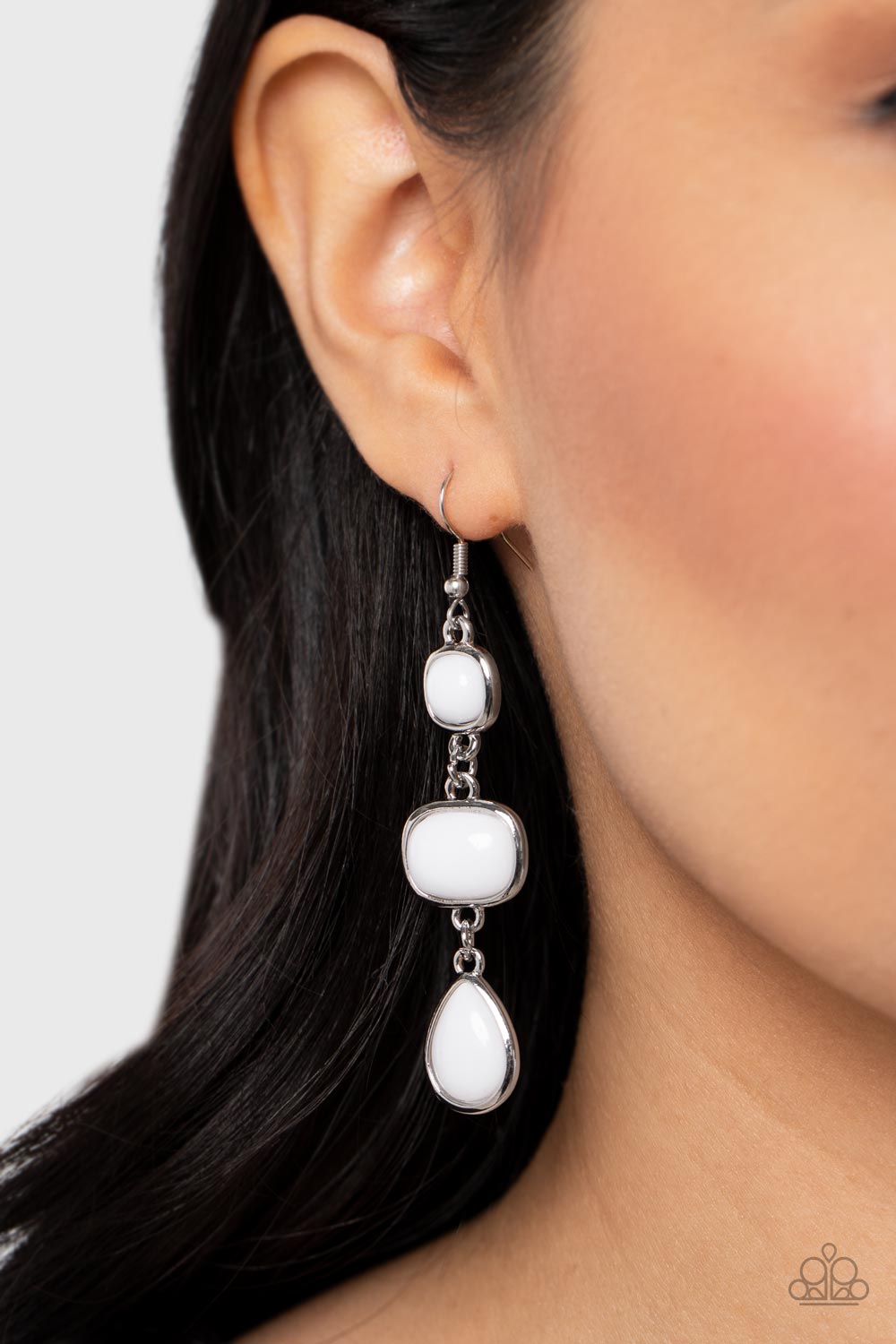 Paparazzi Jewelry Earrings Fashion Frolic - White