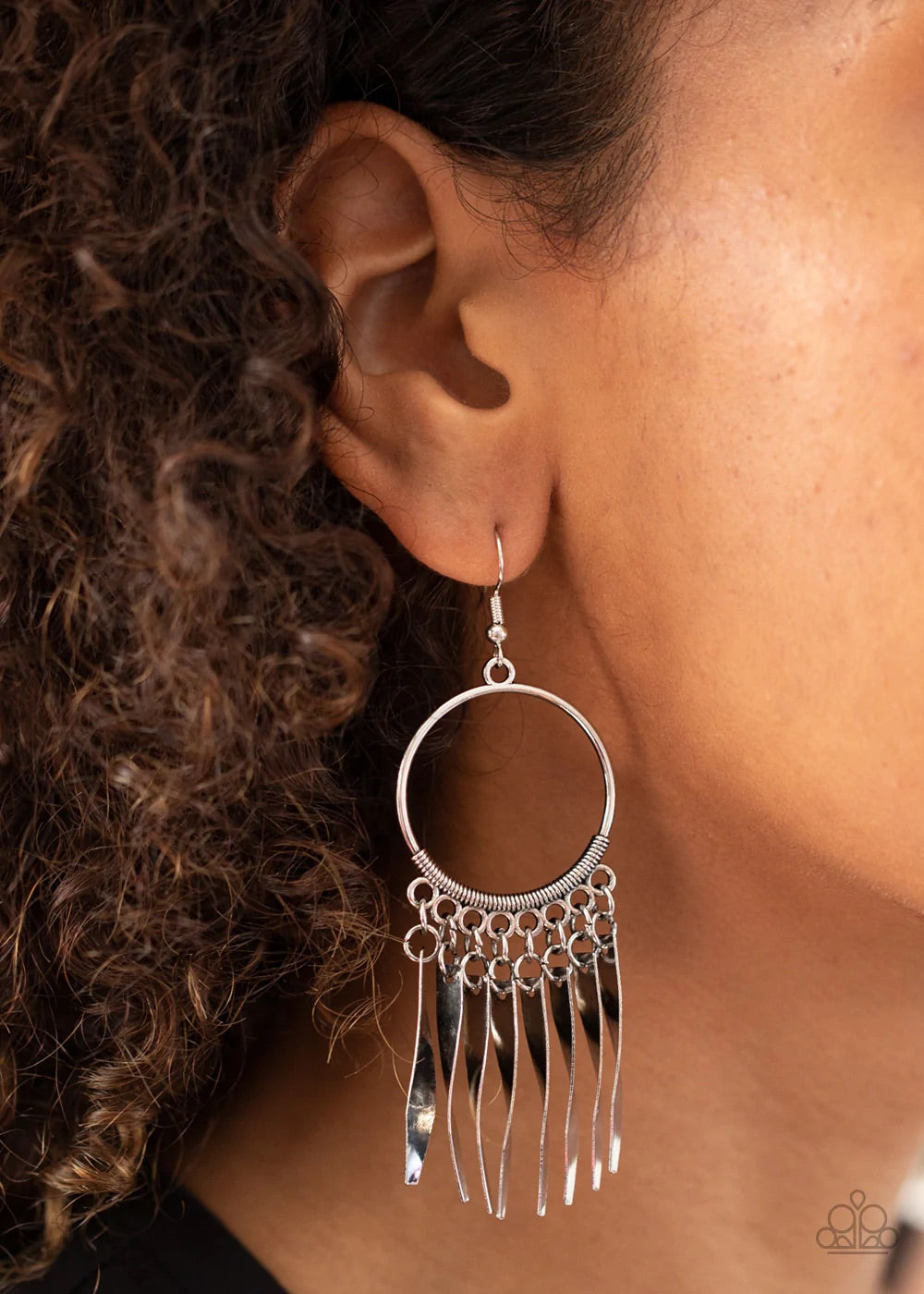 Paparazzi Jewelry Earrings Let GRIT Be! - Silver