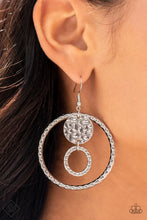 Load image into Gallery viewer, Paparazzi Jewelry Fashion Fix Simply Santa Fe 0822