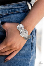 Load image into Gallery viewer, Paparazzi Jewelry Fashion Fix Sunset Sightings 0620