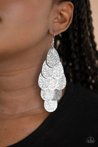 Paparazzi Jewelry Earrings Hibiscus Harmony - Silver