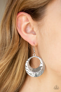 Paparazzi Jewelry Earrings Savory Shimmer - Silver