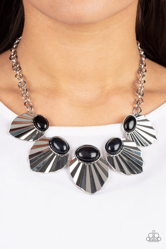 Paparazzi Jewelry Necklace Fearlessly Ferocious - Black