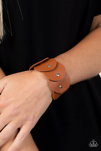 Paparazzi Jewelry Exclusive Bracelet Rhapsodic Roundup - Brown