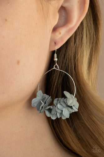 Paparazzi Jewelry Earrings Flirty Florets - Silver