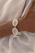 Load image into Gallery viewer, Paparazzi Jewelry Fashion Fix A DIVA-ttitude Adjustment/Demurely Diva - Orange