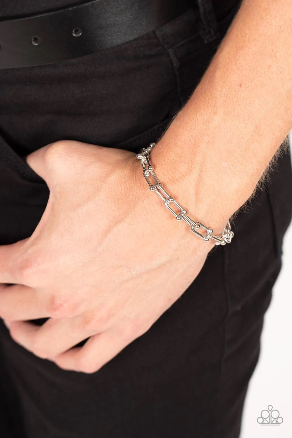 Paparazzi Exclusive Bracelet Grunge City - Silver