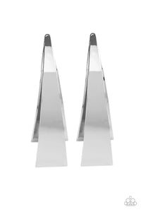 Paparazzi Jewelry Earrings Underestimated Edge - Silver