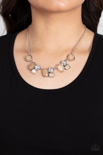 Paparazzi Jewelry Necklace Fantasy World - Brown