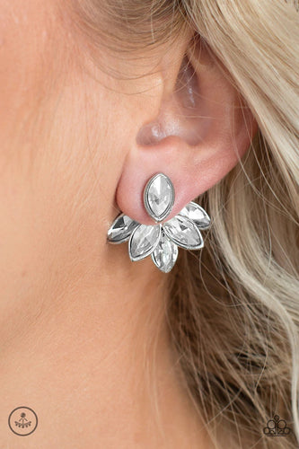 Paparazzi Jewelry Earrings Fanciest Of Them All - White