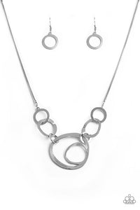Paparazzi Jewelry Necklace Progressively Vogue - Silver