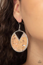 Load image into Gallery viewer, Paparazzi Exclusive Earrings Nod to Nature - White