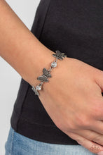 Load image into Gallery viewer, Paparazzi Jewelry Bracelet Has a WING to It - Purple