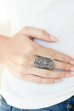 Load image into Gallery viewer, Paparazzi Jewelry Ring Paisley Paradise - Silver