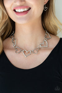 Paparazzi Jewelry Necklace Vintagely Valentine - Silver