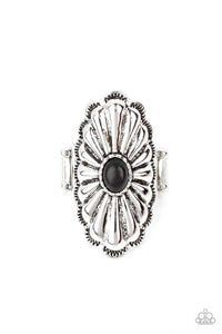 Paparazzi Jewelry Ring Cottage Couture - Black