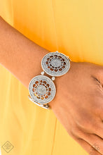 Load image into Gallery viewer, Paparazzi Jewelry Fashion Fix Glimpses of Malibu - Complete Trend Blend 0919