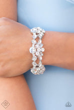 Load image into Gallery viewer, Paparazzi Jewelry Fashion Fix Fiercely 5th Avenue 0522