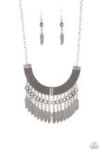 Load image into Gallery viewer, Paparazzi Jewelry Necklace Fierce in Feathers - Silver