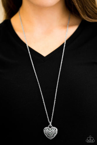 Paparazzi Jewelry Necklace Charmingly Casanova - Green