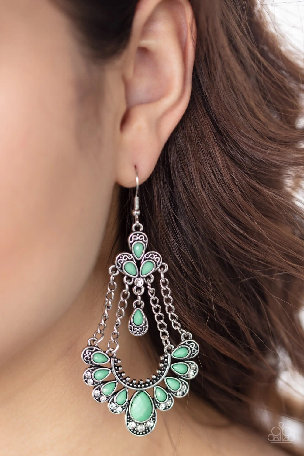 Paparazzi Jewelry Earrings Unique Chic - Green