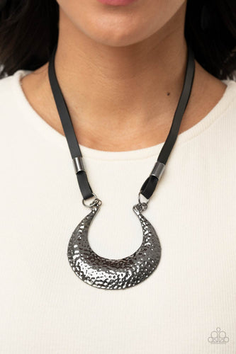 Paparazzi Jewelry Necklace Majorly Moonstruck - Black