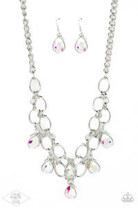 Paparazzi Jewelry Necklace Show-Stopping Shimmer - Iridescent