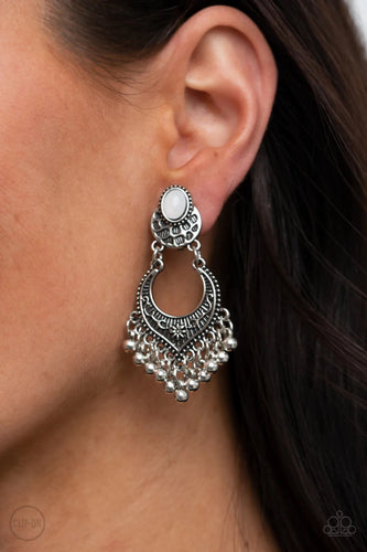 Paparazzi Exclusive Earrings Summery Gardens - White