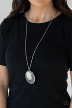 Load image into Gallery viewer, Paparazzi Exclusive Necklace Medallion Meadow - White